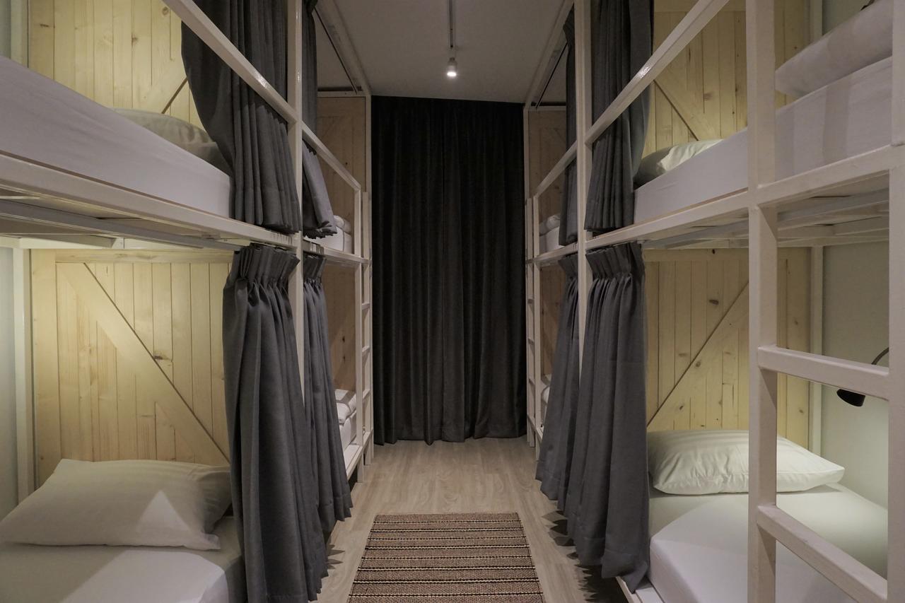 Pinto Hostel Бангкок Экстерьер фото