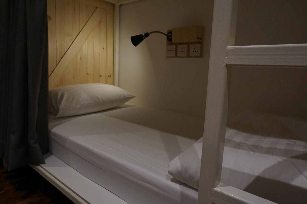 Pinto Hostel Бангкок Экстерьер фото